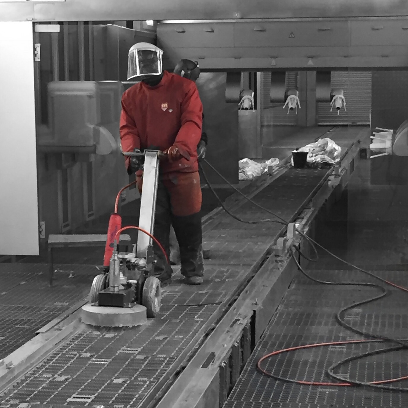 PAINT BOOTH & SKID CLEANING